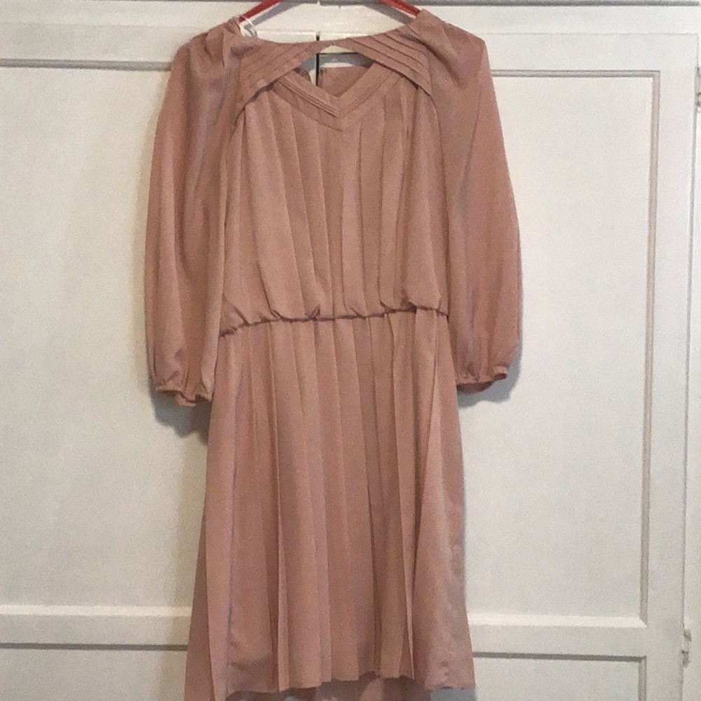Jessica Simpson nude pink dress
